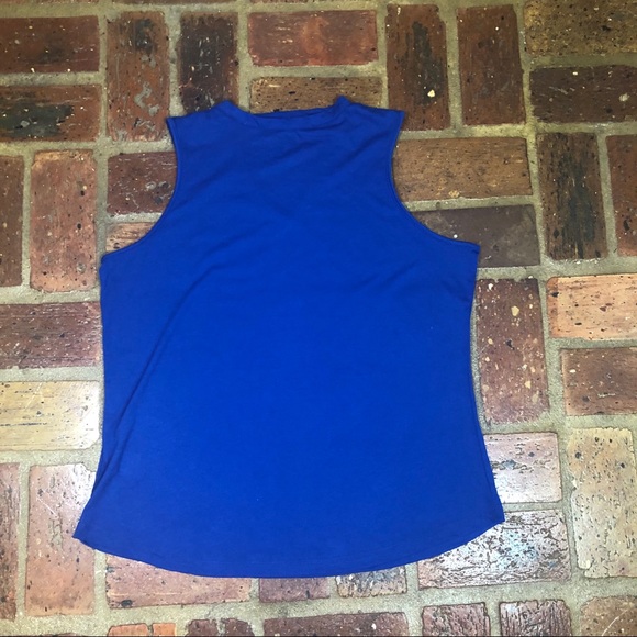 NY GIANTS CUT-OUT V NECK TANK ~ NWOT! - Picture 3 of 4